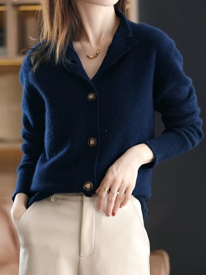 Della I Elegant Cashmere Cardigan
