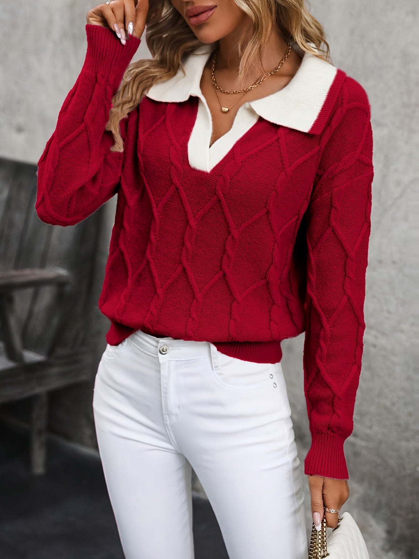 Della I Collared V-Neck Aran Sweater