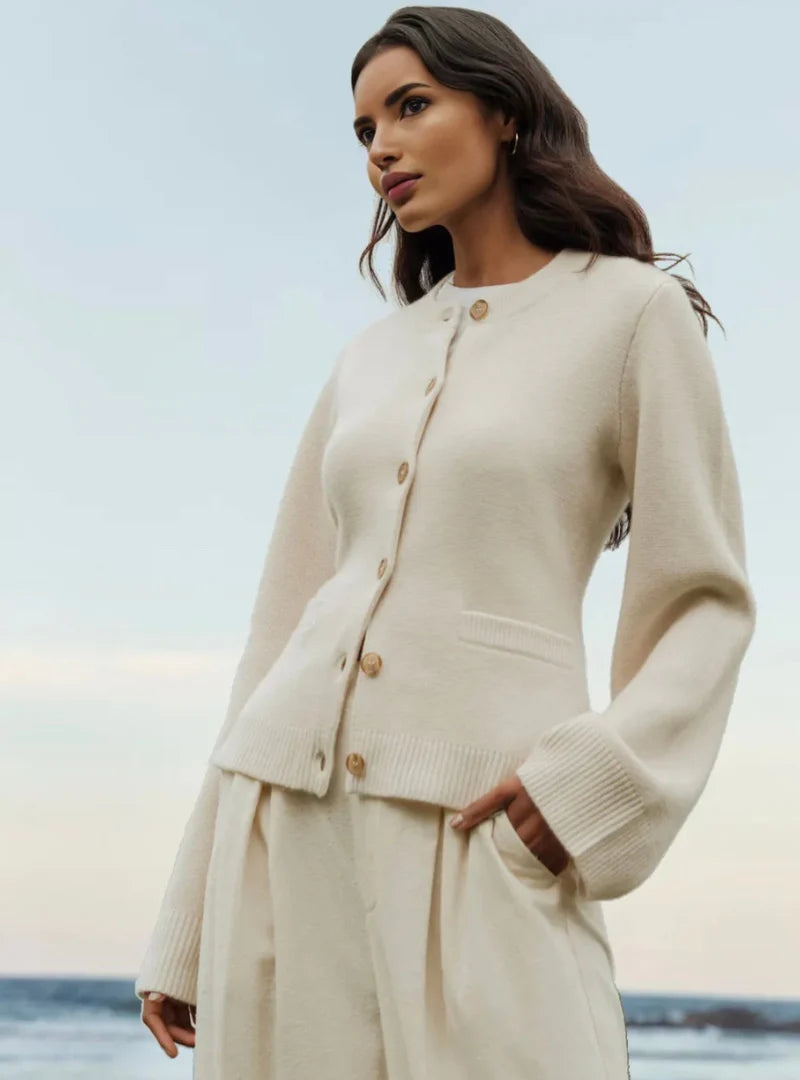 Della I Elegant Comfort Cardigan