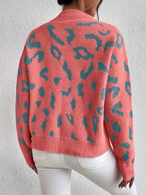 Della I Temperament Leopard Print Sweater
