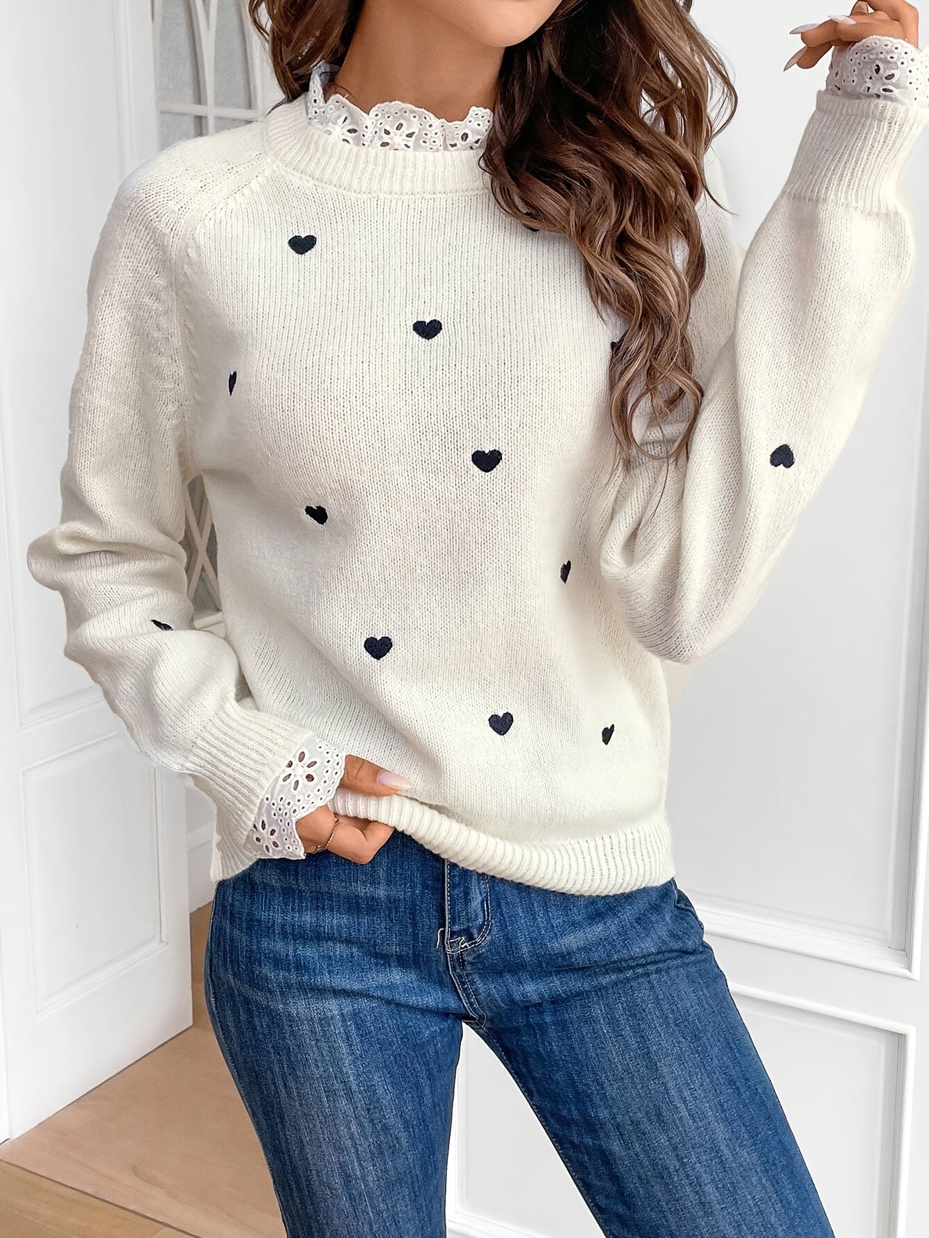 Della I Elegant Heart Sweater