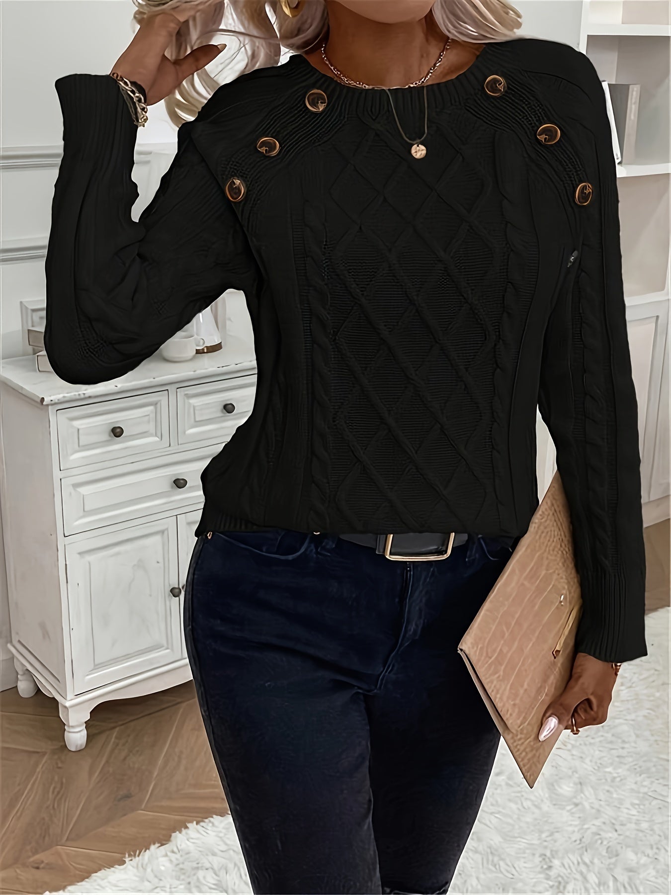 Della I Elegant Cable-Knit Sweater