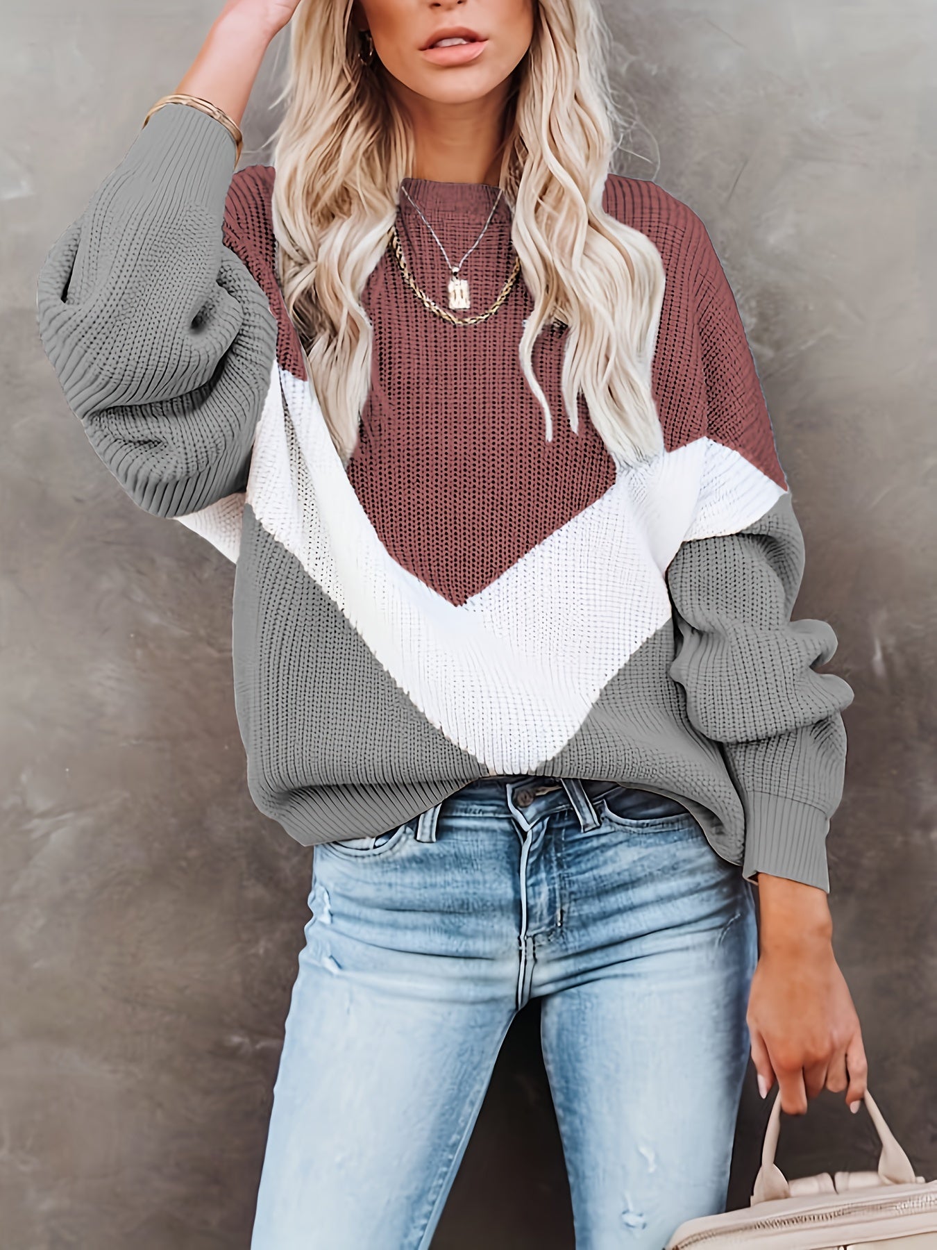 Della I Stylish Knitted Sweater