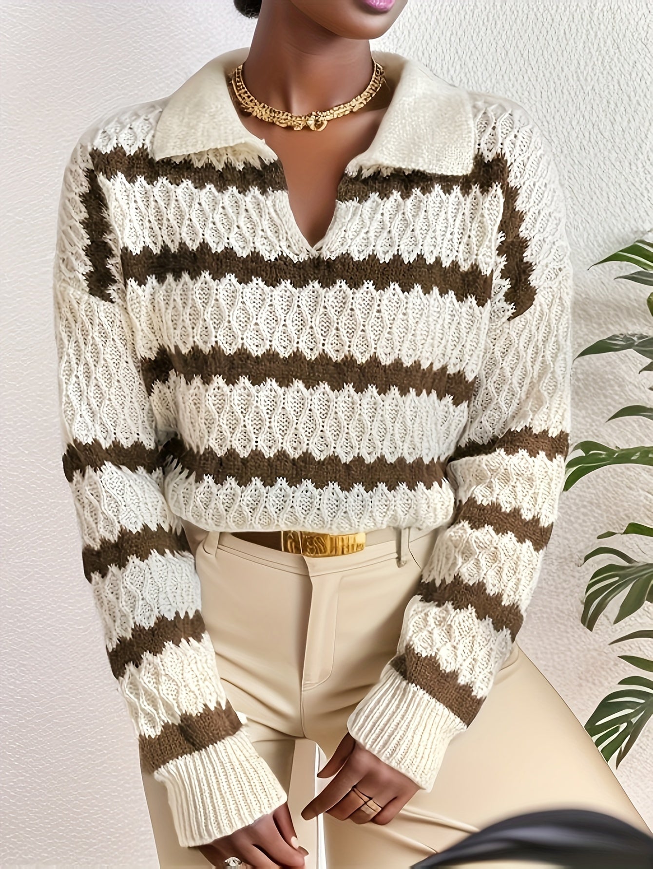 Della I Striped V-Neck Sweater